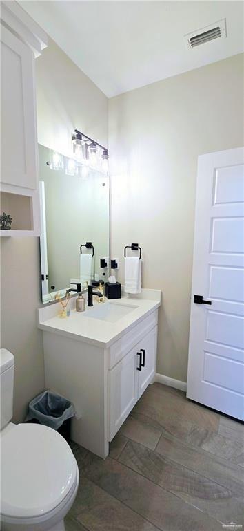 Photo 2 of 2816 Kilgore Avenue