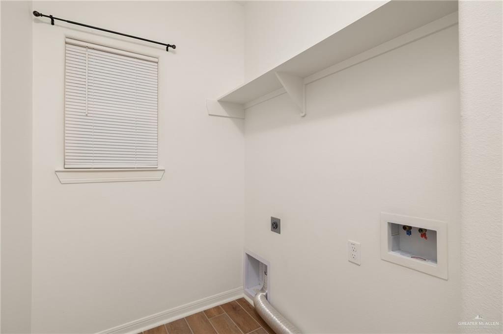 Photo 12 of 204 Houston Drive