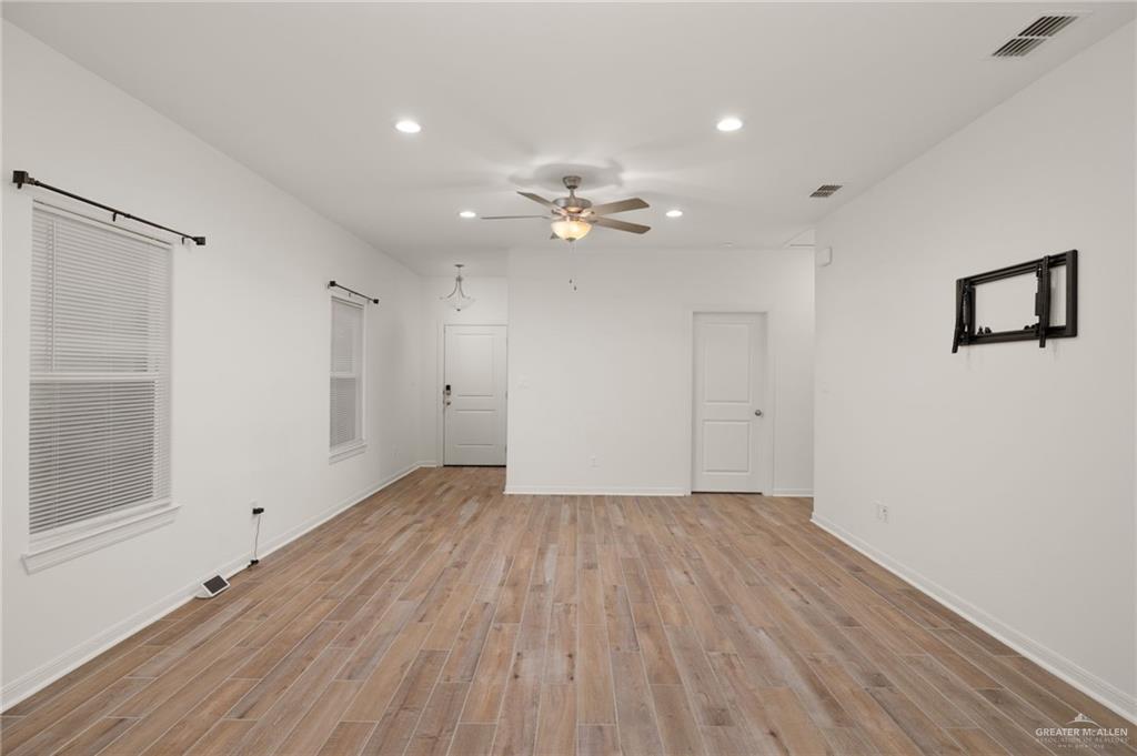 Photo 3 of 204 Houston Drive