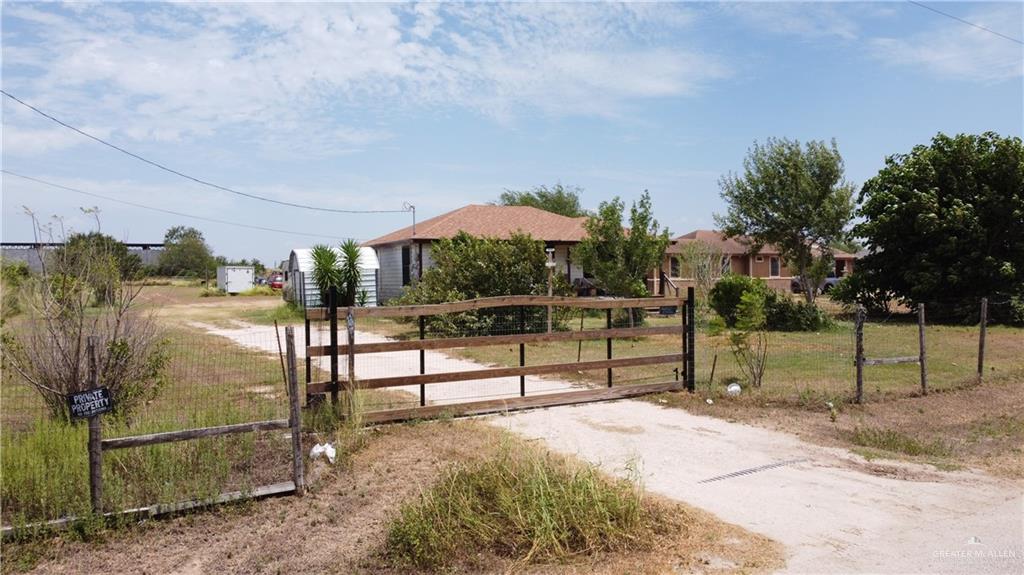 Photo 1 of 9026 Vista Ridge Drive, Edcouch
