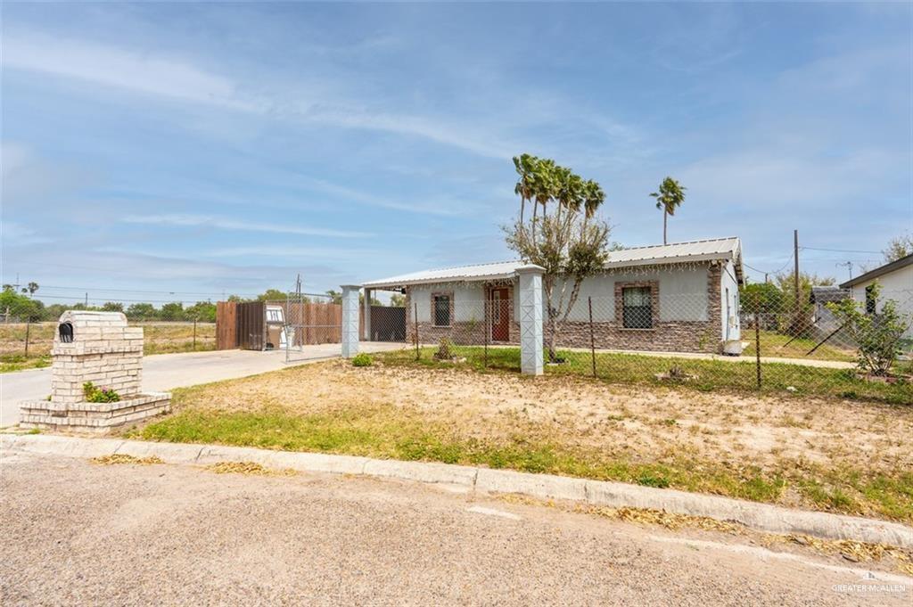 Photo 4 of 110 Cabana Drive