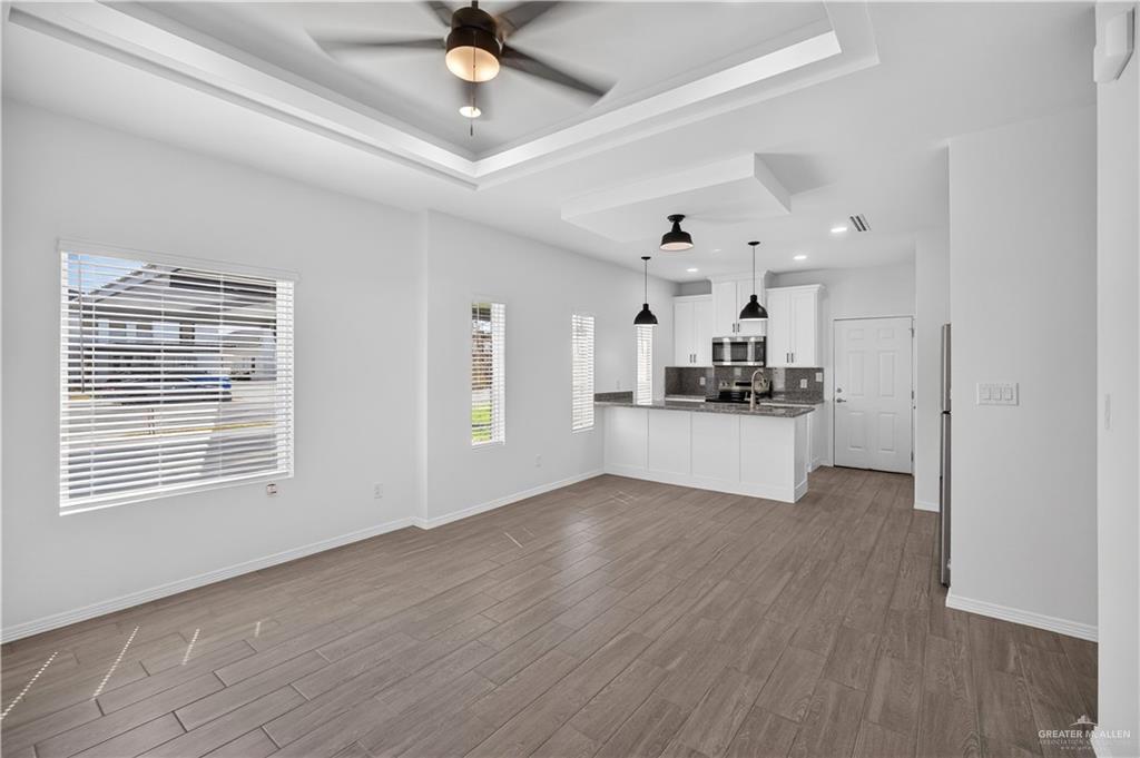 Photo 8 of 409 Alexandrite Avenue