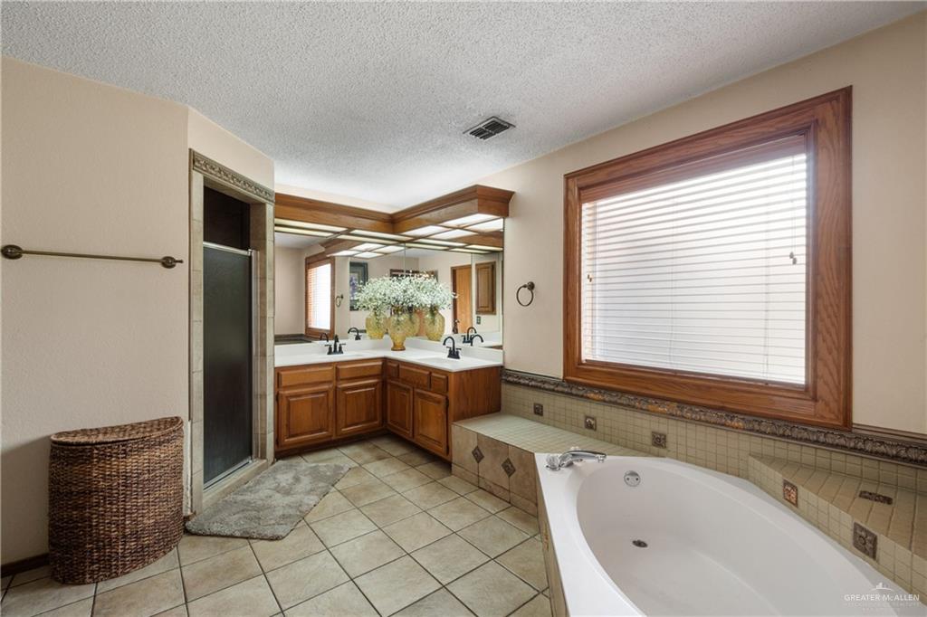 Photo 12 of 113 Pelican Avenue