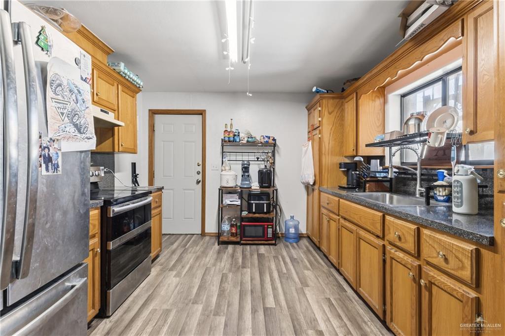 Photo 4 of 205 11th Street