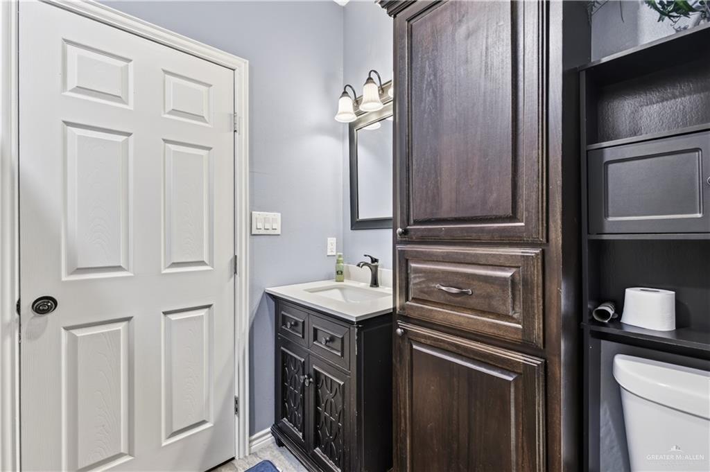 Photo 10 of 23622 Oak Knoll Drive