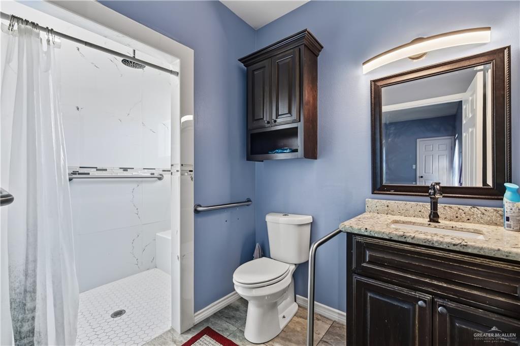 Photo 18 of 23622 Oak Knoll Drive
