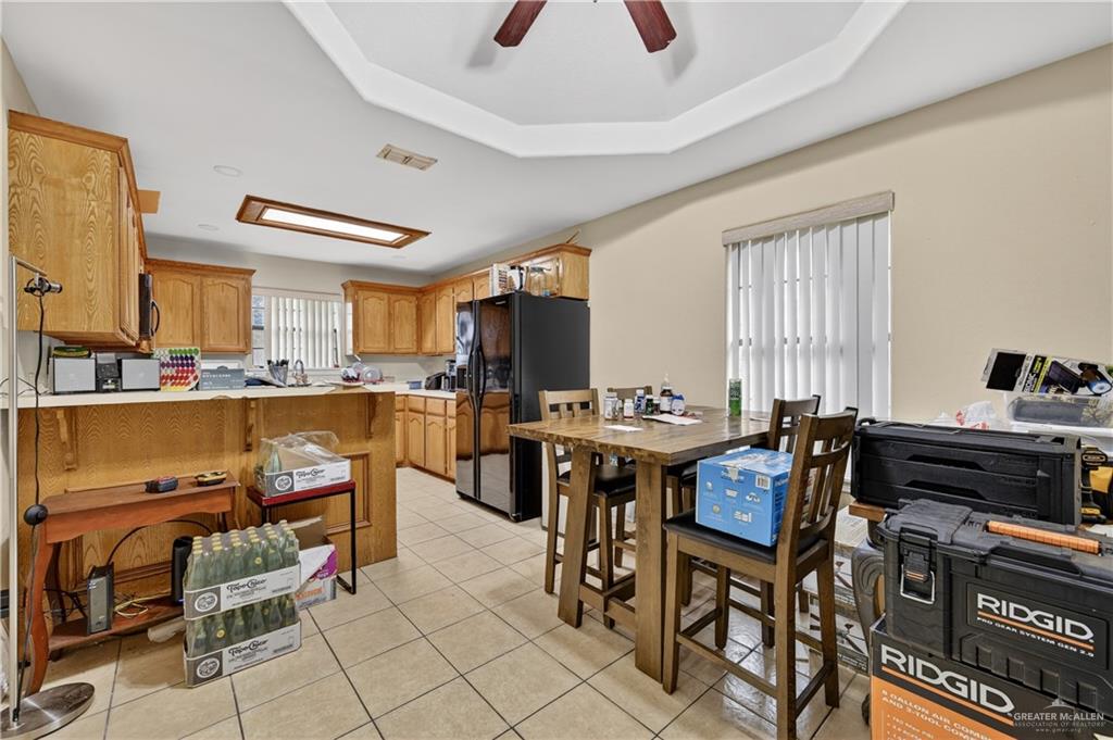 Photo 8 of 802 Thelma Drive