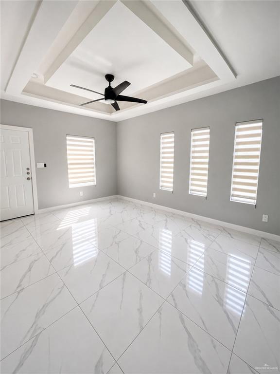 Photo 4 of 5900 Northwestern Avenue #1