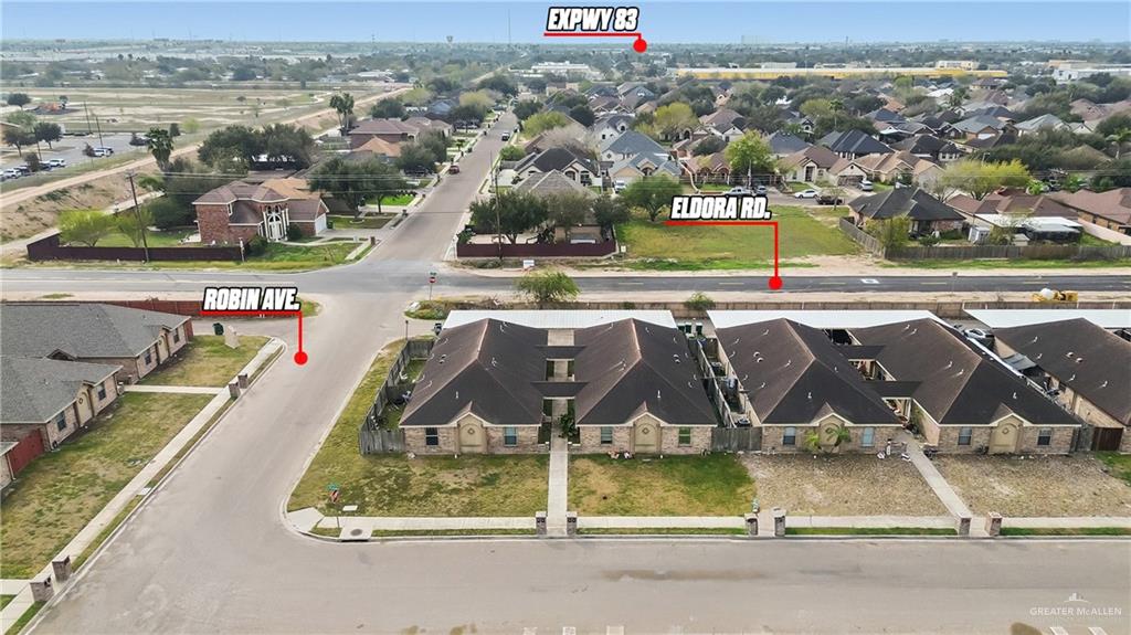 Photo 3 of 705 Emerald Drive