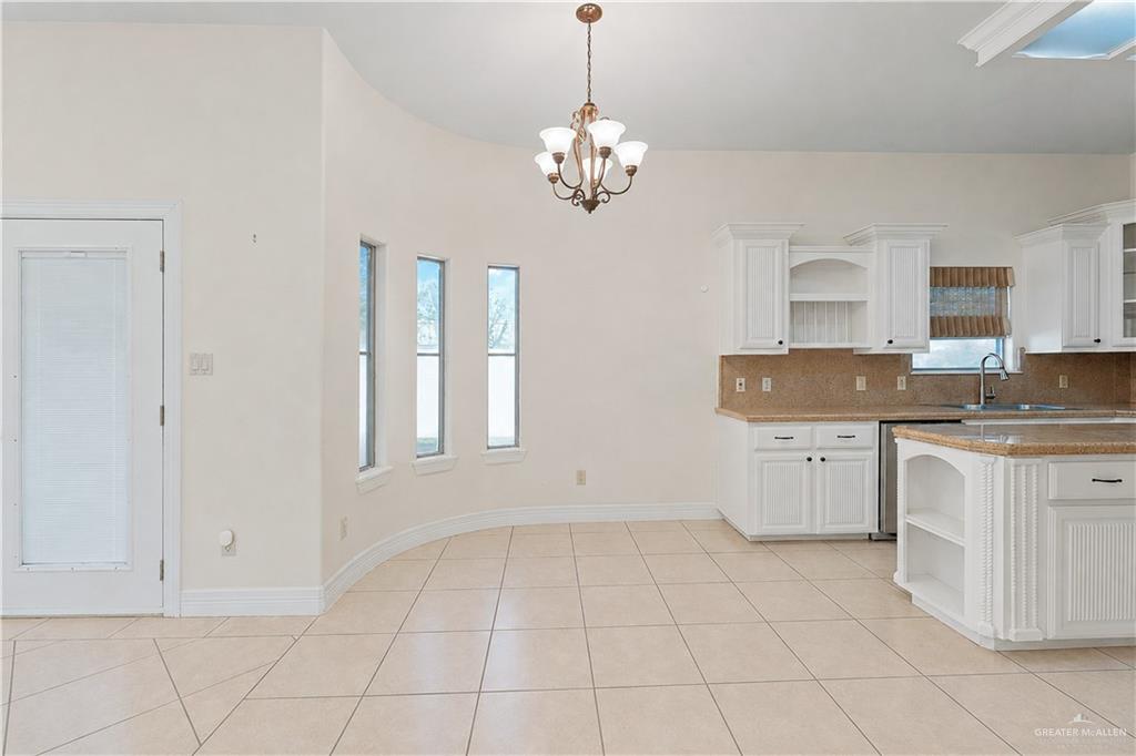 Photo 8 of 4909 Hummer Lane