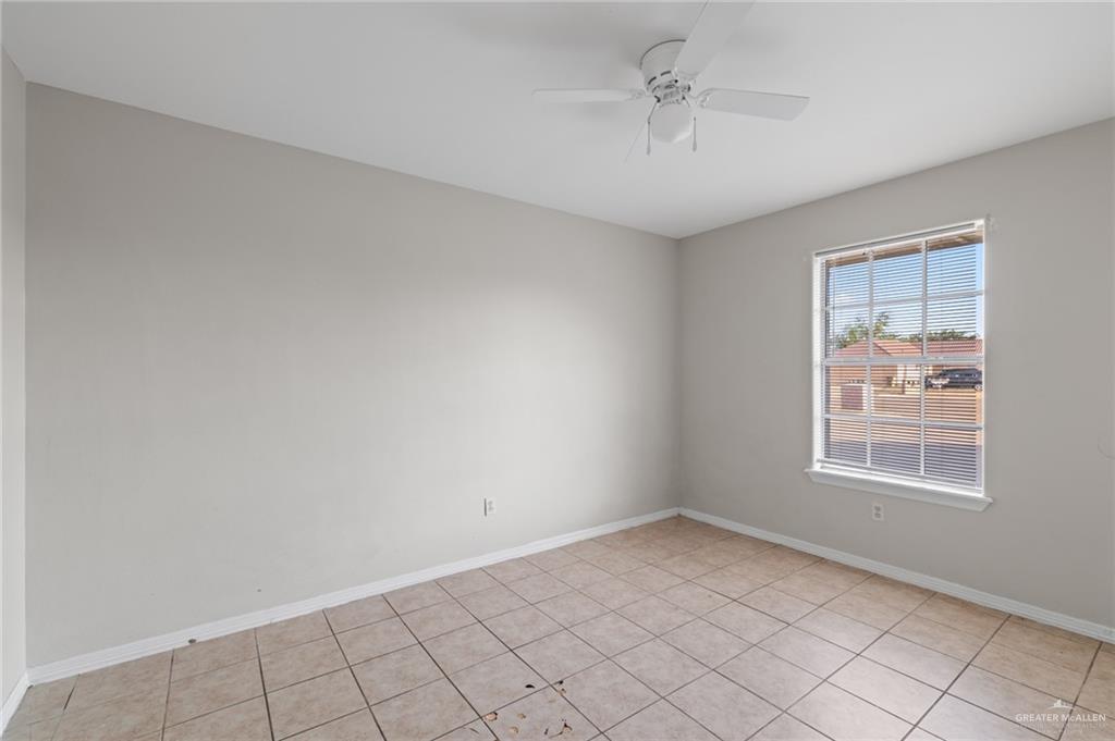 Photo 9 of 401 Date Palm Street