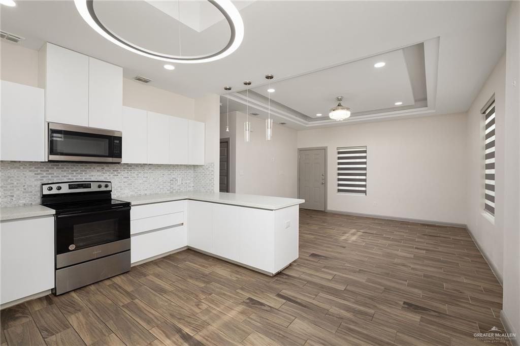 Photo 5 of 1603 Angelina Drive #1