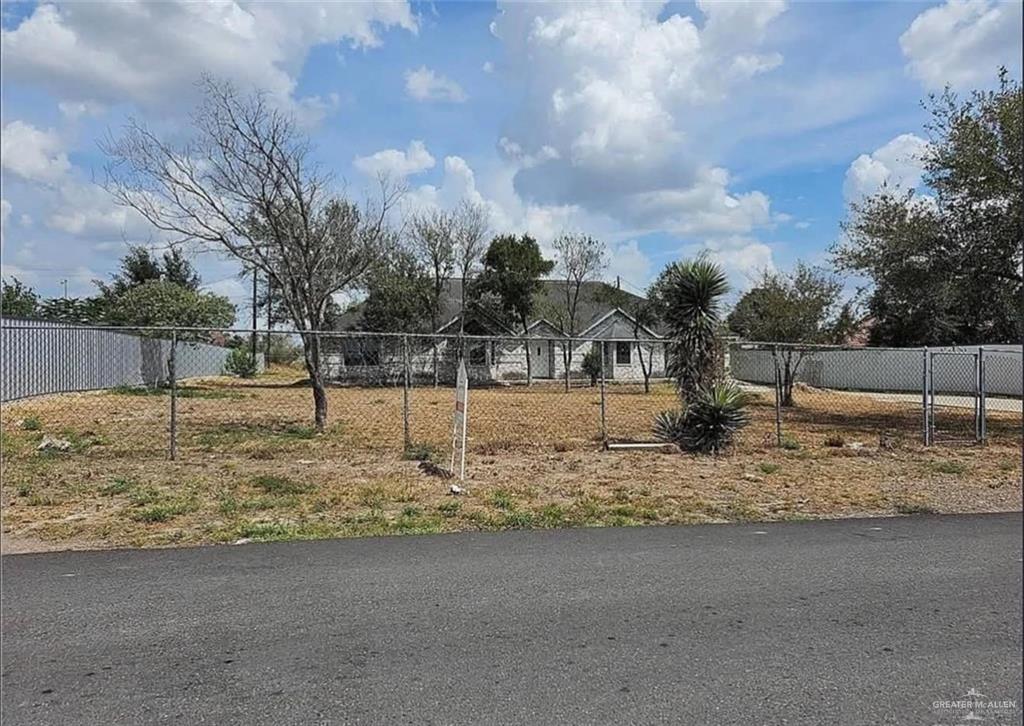 Photo 17 of 224 La Paloma Street