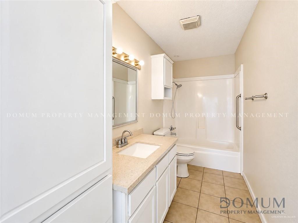 Photo 8 of 1811 Perkins Avenue #9