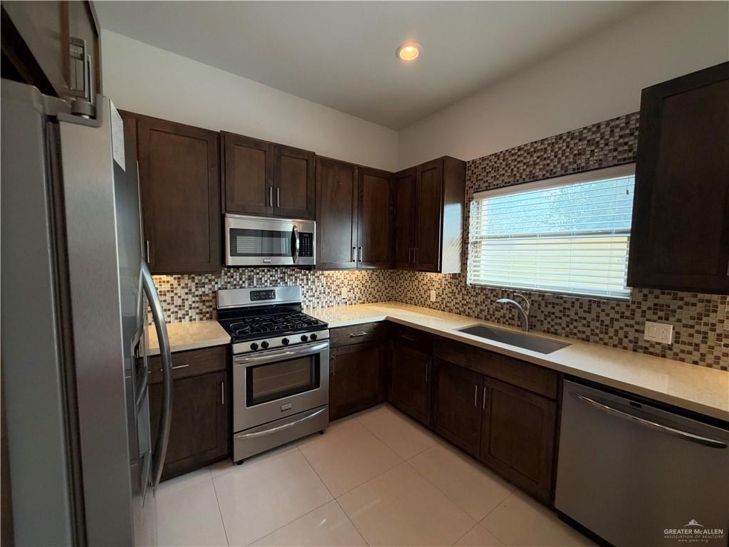 Photo 5 of 213 Ulex Avenue