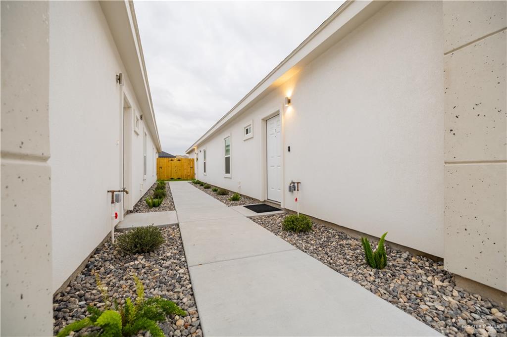 Photo 4 of 2604 Harrison Avenue