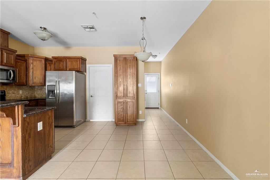 Photo 4 of 3005 L Street #2