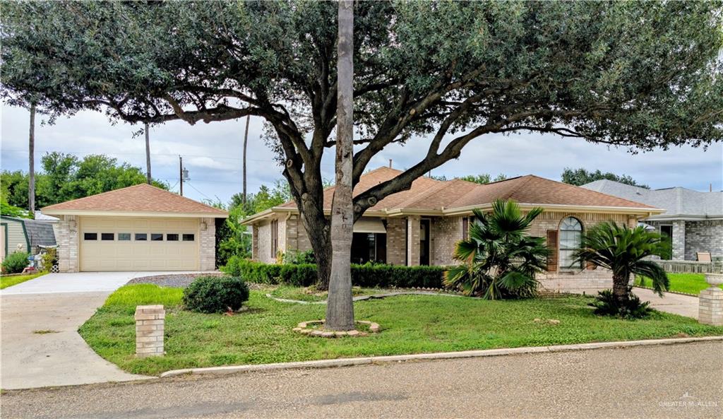 Single Family home at 109 Green Gate Circle, Palmview, Texas