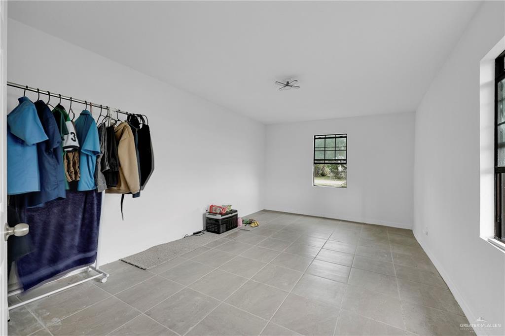 Photo 10 of 810 Catarina Street
