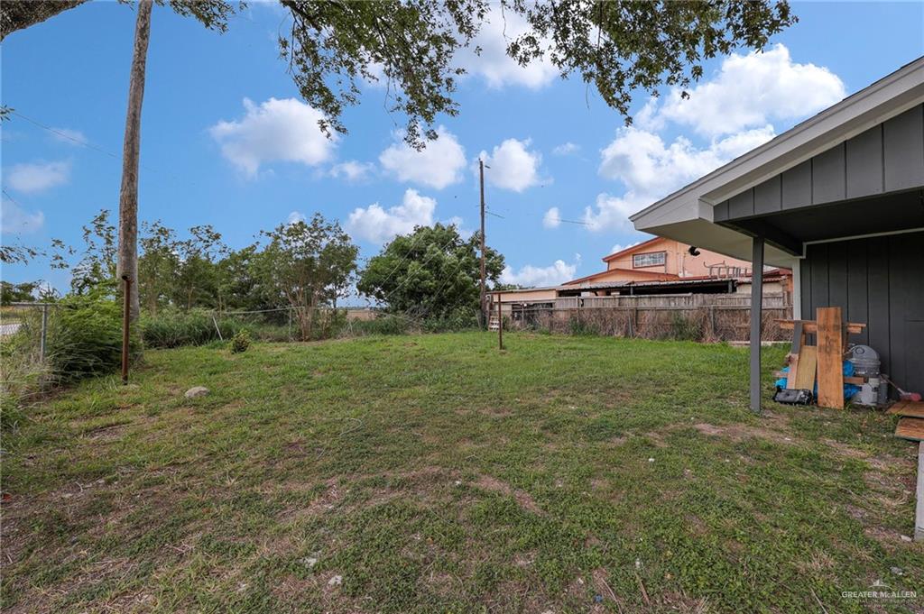 Photo 14 of 810 Catarina Street