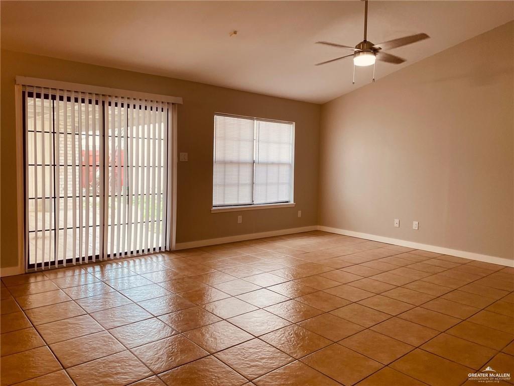 Photo 4 of 1206 Bluebird Avenue