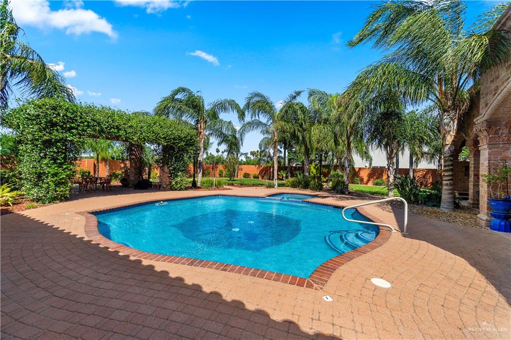 Photo 18 of 16095 Weston Way Drive