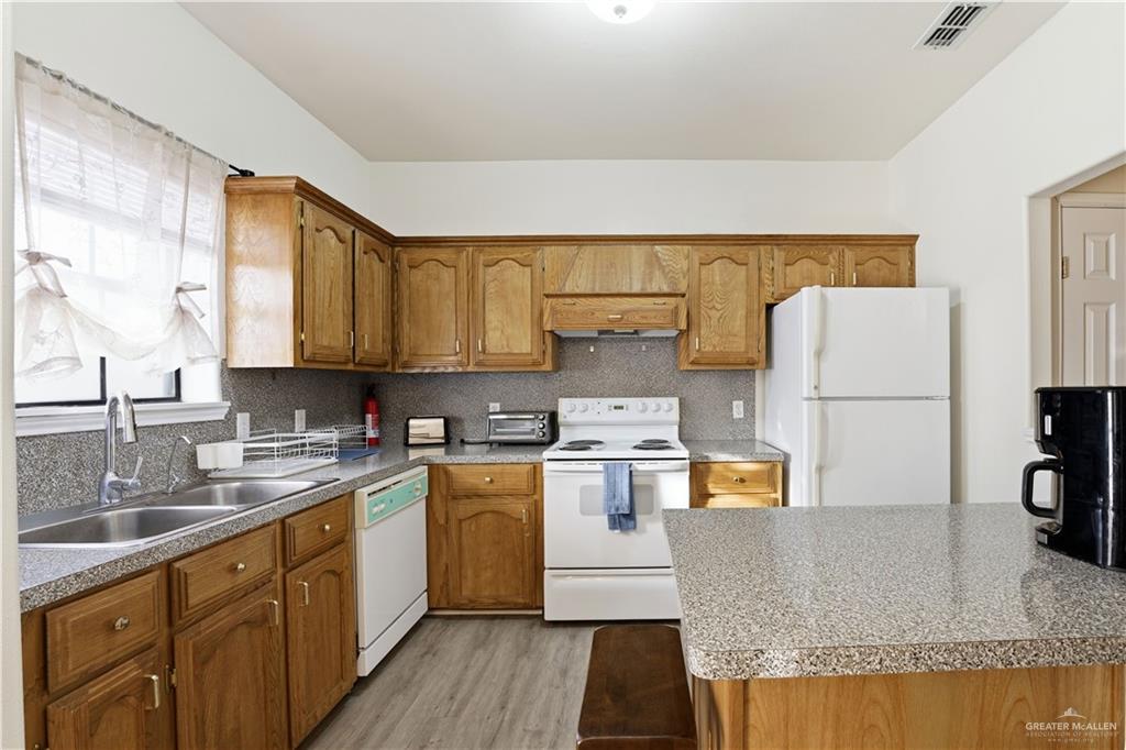 Photo 6 of 2614 Melanie Drive