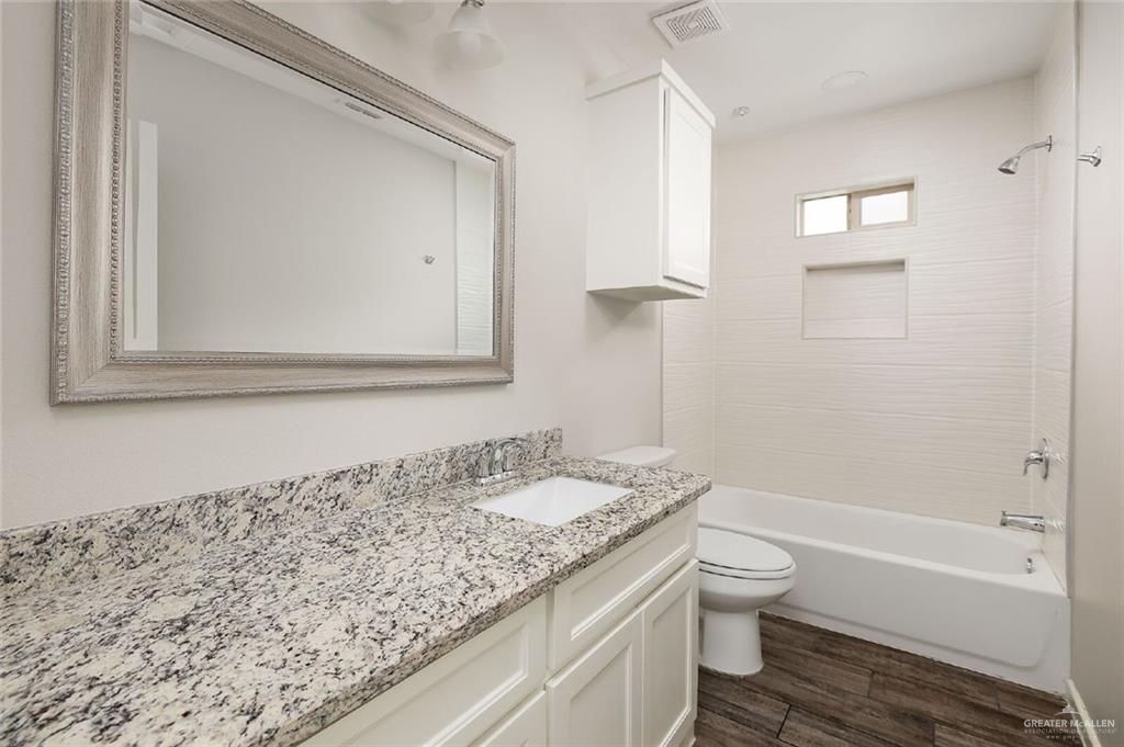 Photo 8 of 1416 Alta Vista Avenue #3