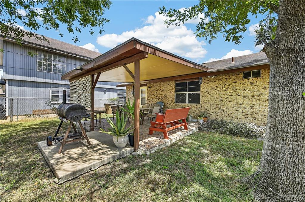 Photo 13 of 421 6th Street