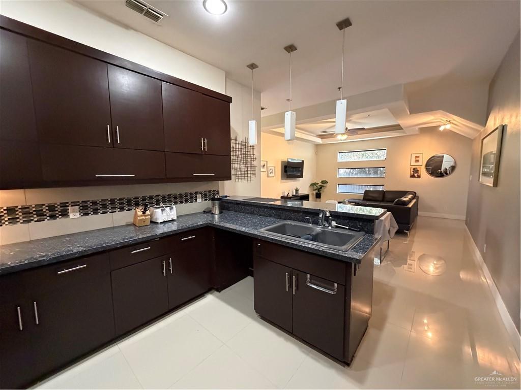 Photo 5 of 3011 L Lane #D
