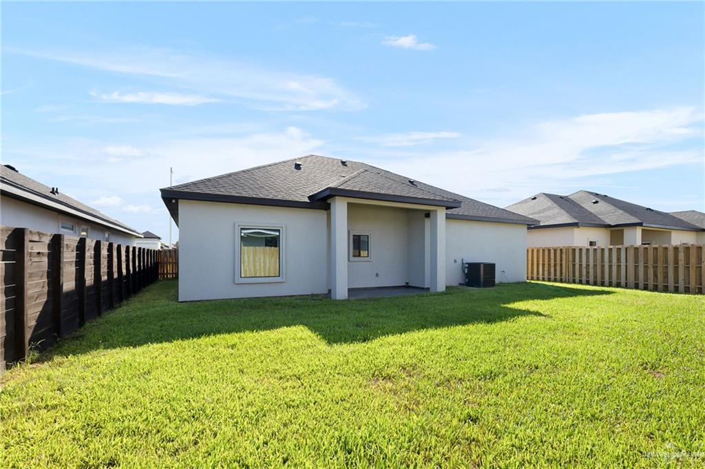 Photo 12 of 2908 Arboledas Drive