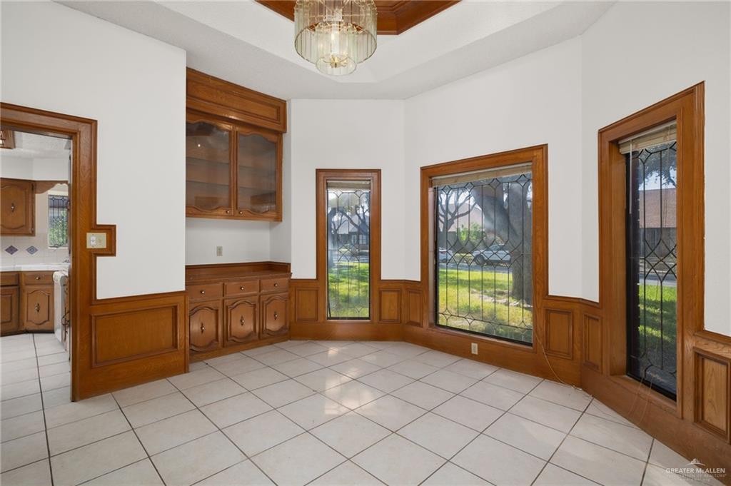 Photo 8 of 3808 Cynthia Street