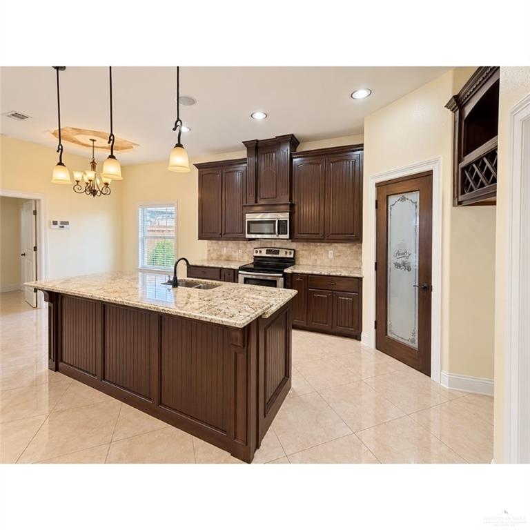 Photo 7 of 606 27th Street