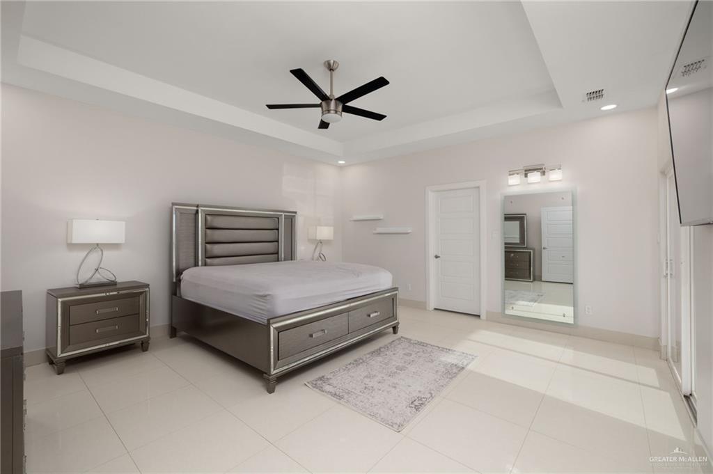 Photo 8 of 801 Azucar Avenue