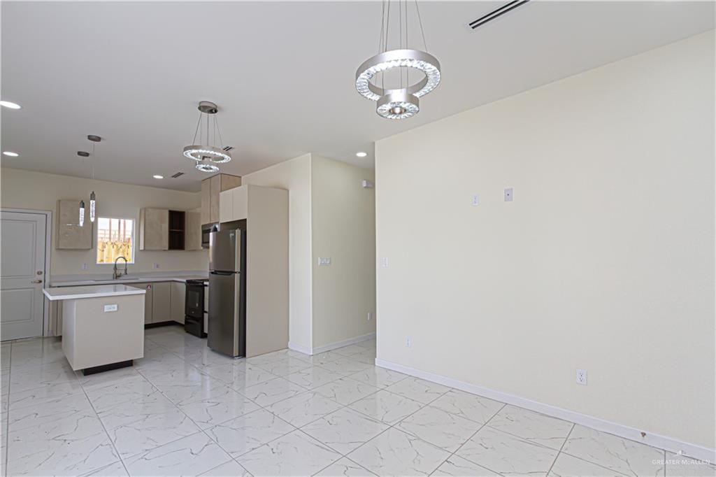 Photo 5 of 1313 Aryana Avenue