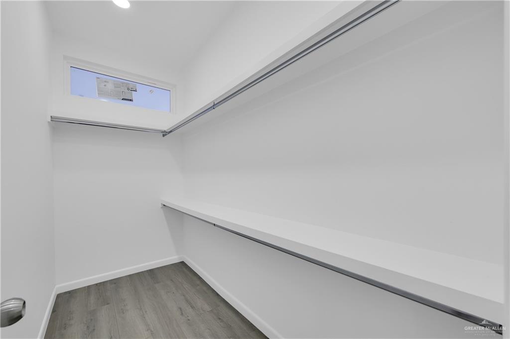 Photo 17 of 211 28th Street