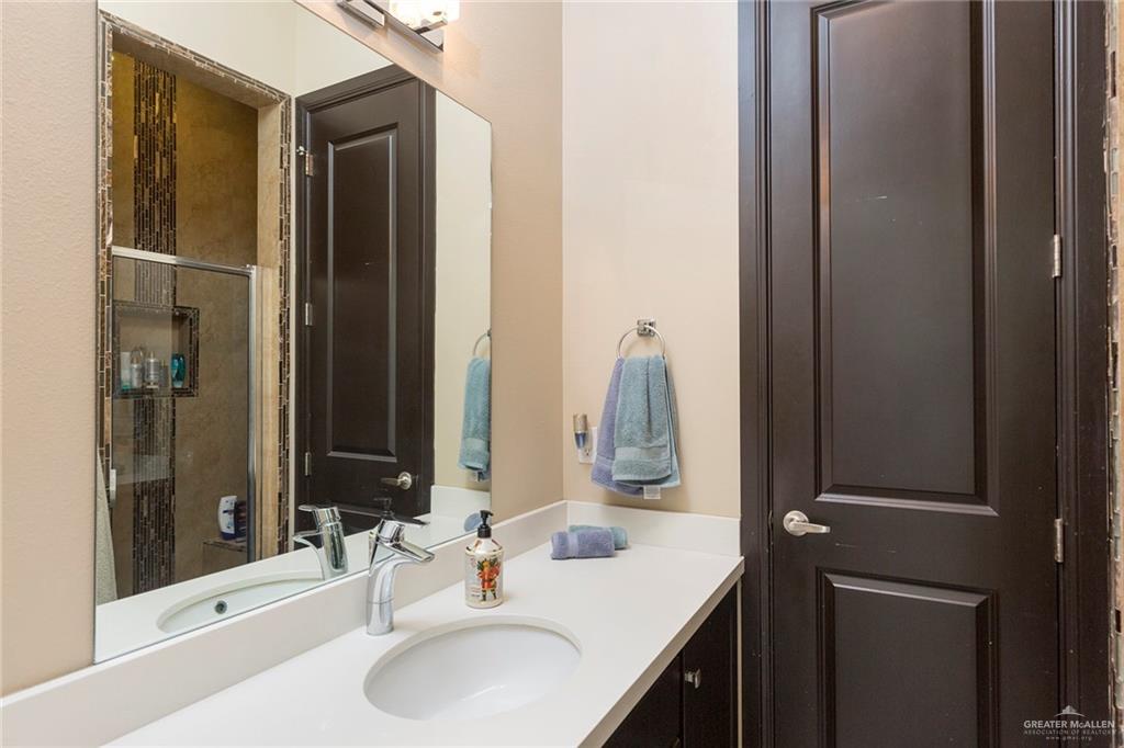 Photo 14 of 1304 Balboa Avenue