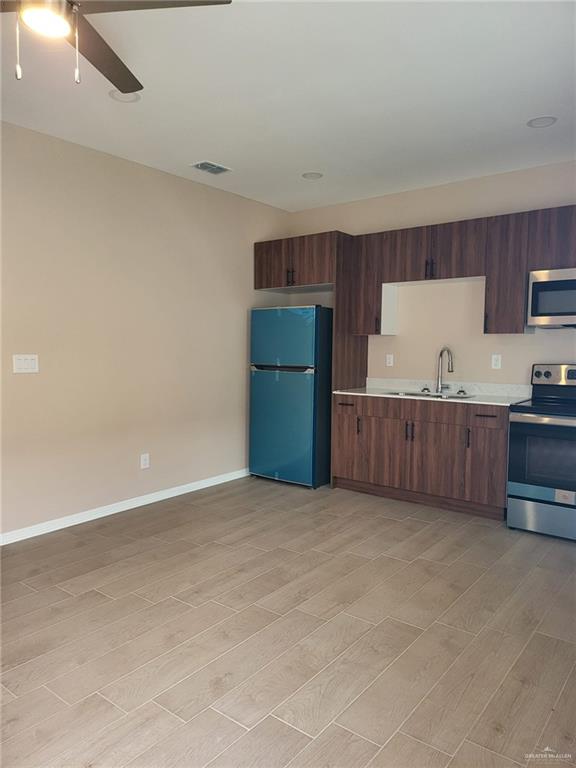 Photo 5 of 3101 Kenwood Street #4
