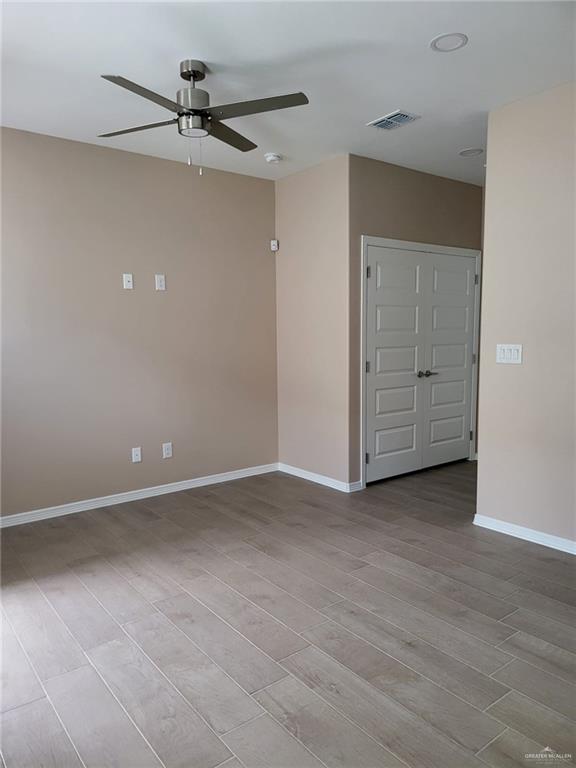Photo 8 of 3101 Kenwood Street #4
