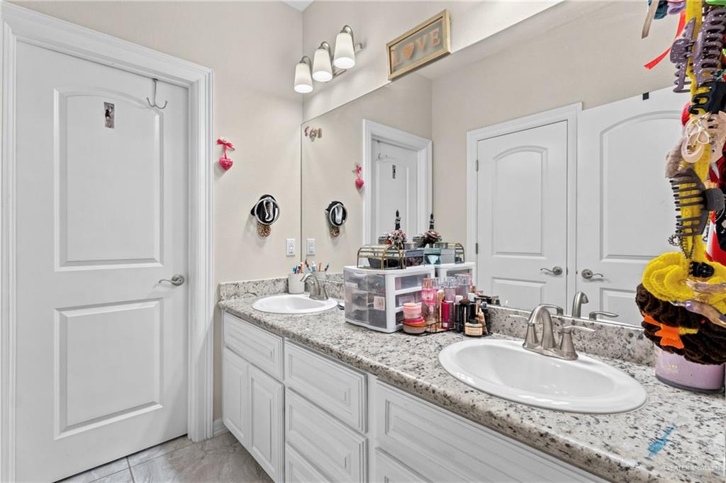 Photo 20 of 1904 Ridgeway Circle