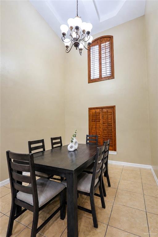 Photo 6 of 2501 Gardenia Drive