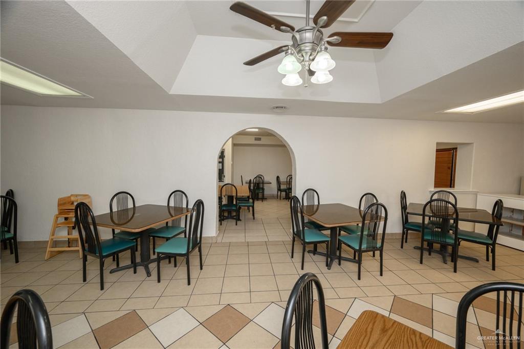Photo 5 of 267 Robertson Street