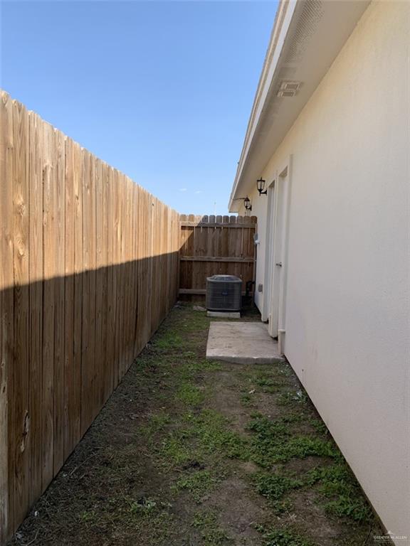 Photo 15 of 416 Teague Avenue #4