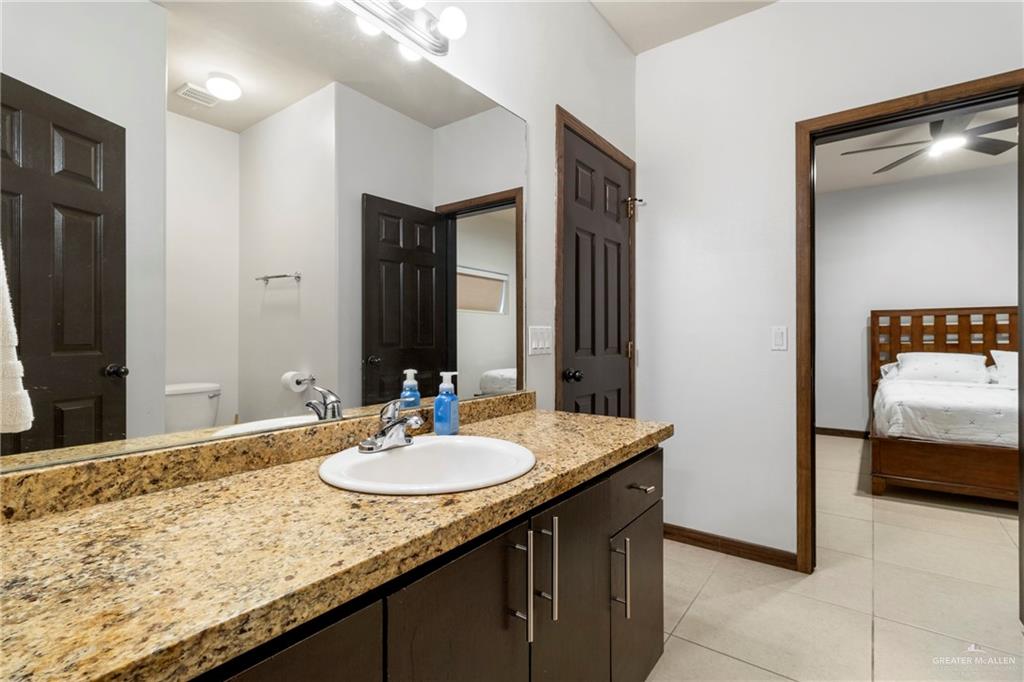 Photo 15 of 813 Travis Street #419