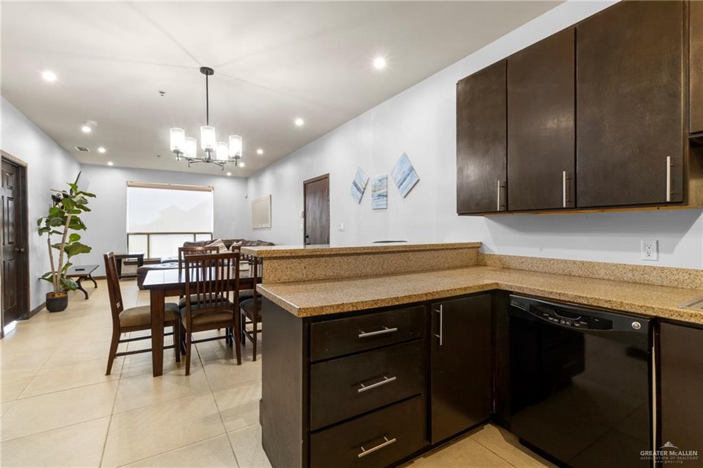 Photo 6 of 813 Travis Street #419
