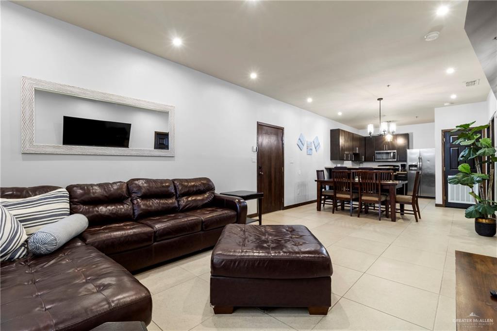 Photo 9 of 813 Travis Street #419