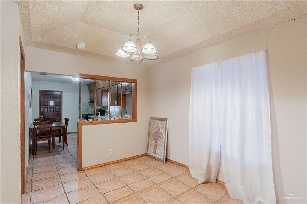 Photo 4 of 409 Naranjo Street
