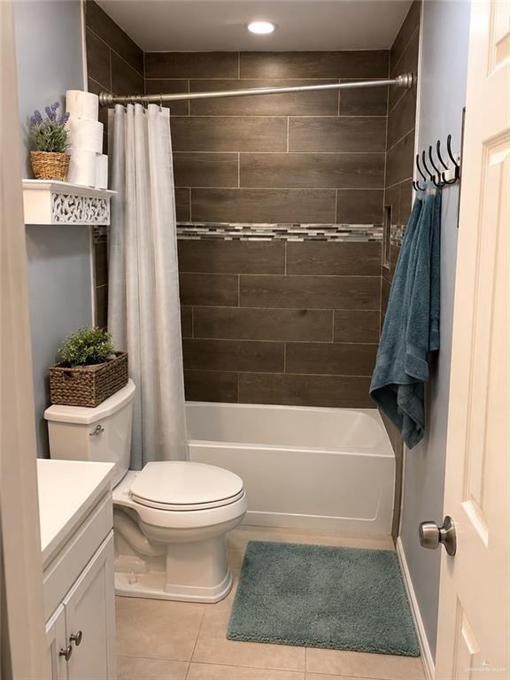Photo 10 of 3213 Lazy River Street