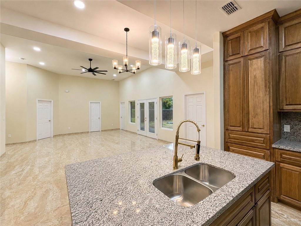 Photo 5 of 3009 Ebano Avenue