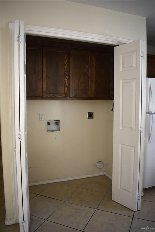 Photo 23 of 221 Albatross Avenue
